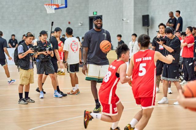 身份, 也不会成为 身份, 也不会成为